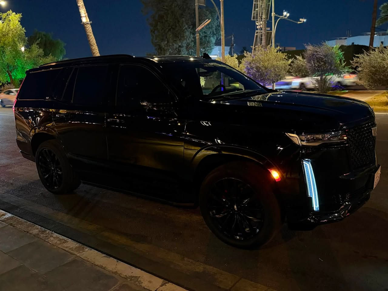 كاديلاك 2021
بسعر 59000$ 
وارد امريكي فقط حادث ابواب 2 عكس سائق
سيارة جديده مابيه اي نقص 
ماشيه 95000الف 
العنوان اليرموك ***********
