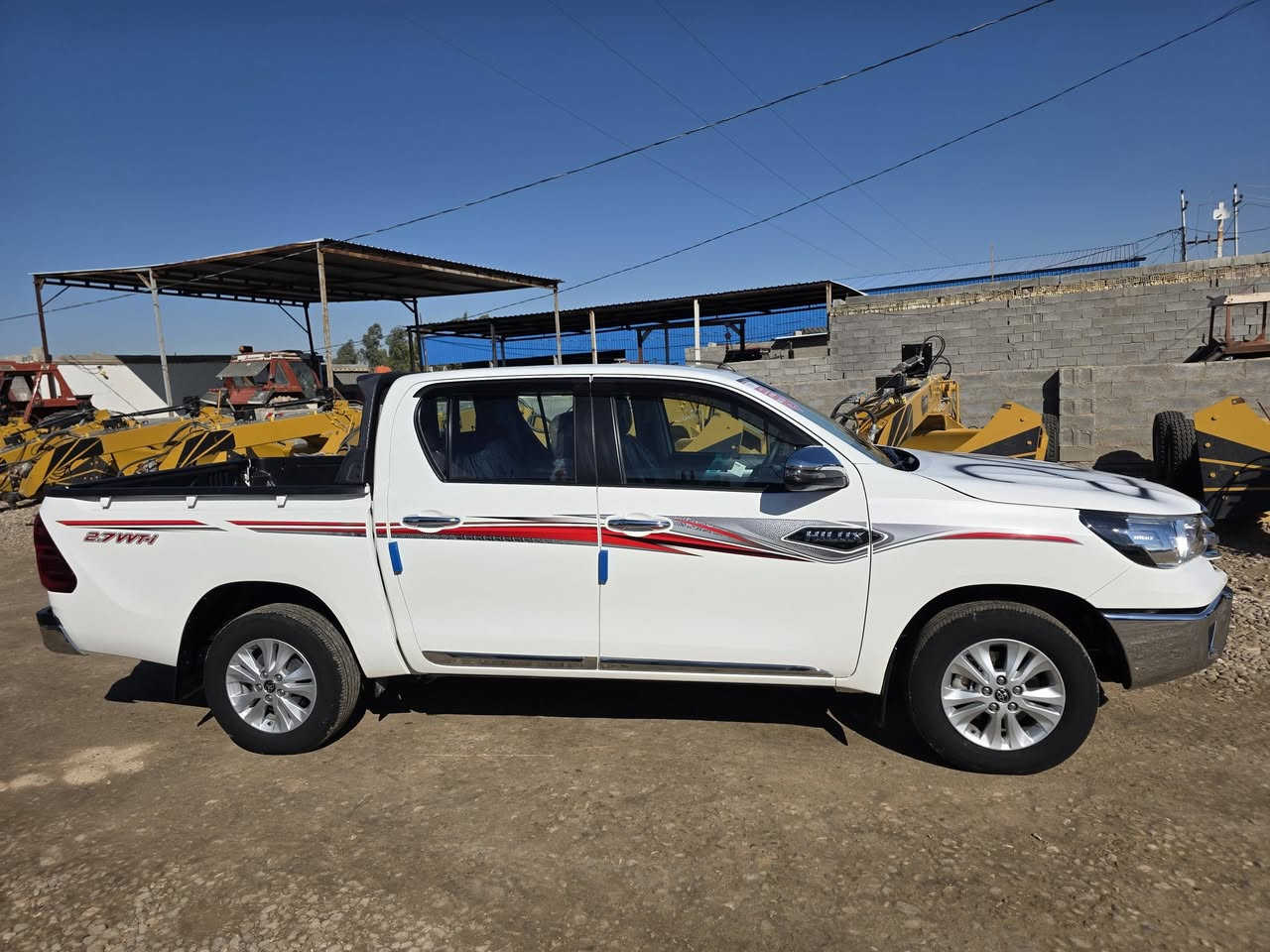 للبيع تيوتا هايلوكس 2024
كير وتماتيك ماشيه ٢٧الف كفاله عامه 
للاتصال والاستفسار ***********
