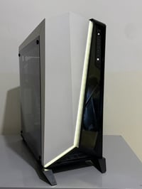 Pc gaming للبيع المواصفات : Case: corsair balck and white edition   Gr...