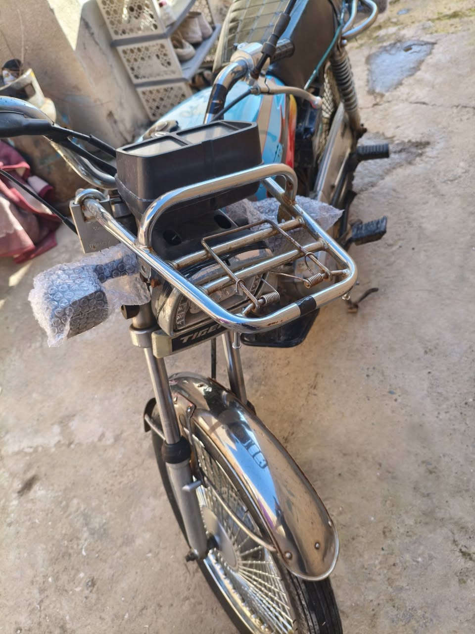 السلام عليكم تايگر ∅2∅2 لون مميز  مامفتوح شرط ونص هندر يشتغل ونشط حيل الشراي يتواصل خاص 
السعر 350 قفل عجبك راسلني 🩵


**إذا كنت صاحب هذا الإعلان وتريد حذفه لأي سبب، رجاءا أرسل رسالة إلى الدعم الفني**