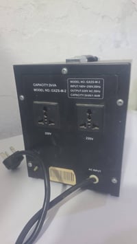 جهاز حمايه ومنظم فولتيه للبيع جديد السعر ٢٠٠ الاتصال 07727114679