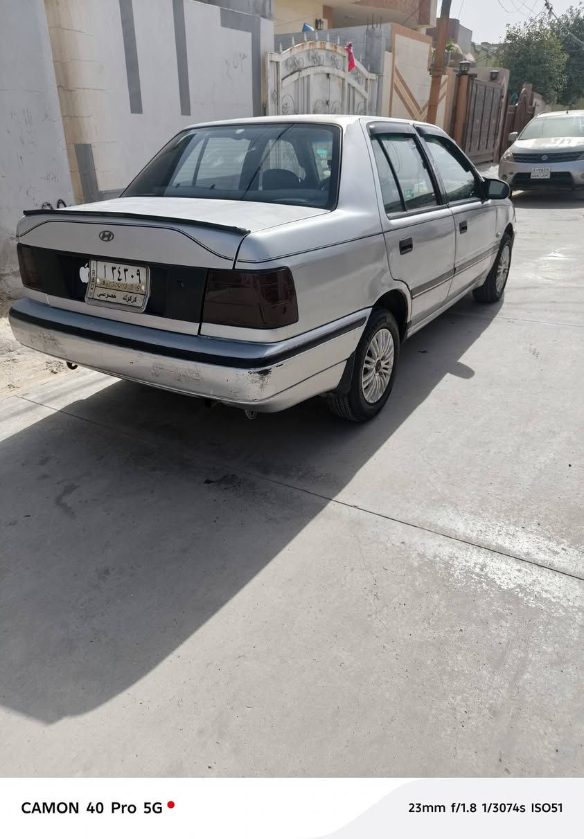 السلام عليكم
هوندا اكسنت موديل 93
سيارة نظيفة مال بيت 
دفتر بنزين بيها 
رقم كركوك 
سنوية نافذة من 2018
سيارة محرك بالشرط 
تخم تايرات صدر نضيف 
لايتات جدد كهربائيتها كاملة ما ناقصة كلشي 
 گير اوتماتيك
سعرها 30وبيها مجال 
العنوان كركوك 
رقم الهاتف ***********
