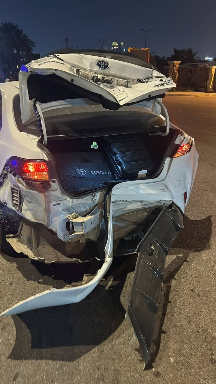 سلام عليكم كورلا للبيع موديل ٢٣ شكل الامريكي S صار قدر وابيع ع حطتها 
***********
