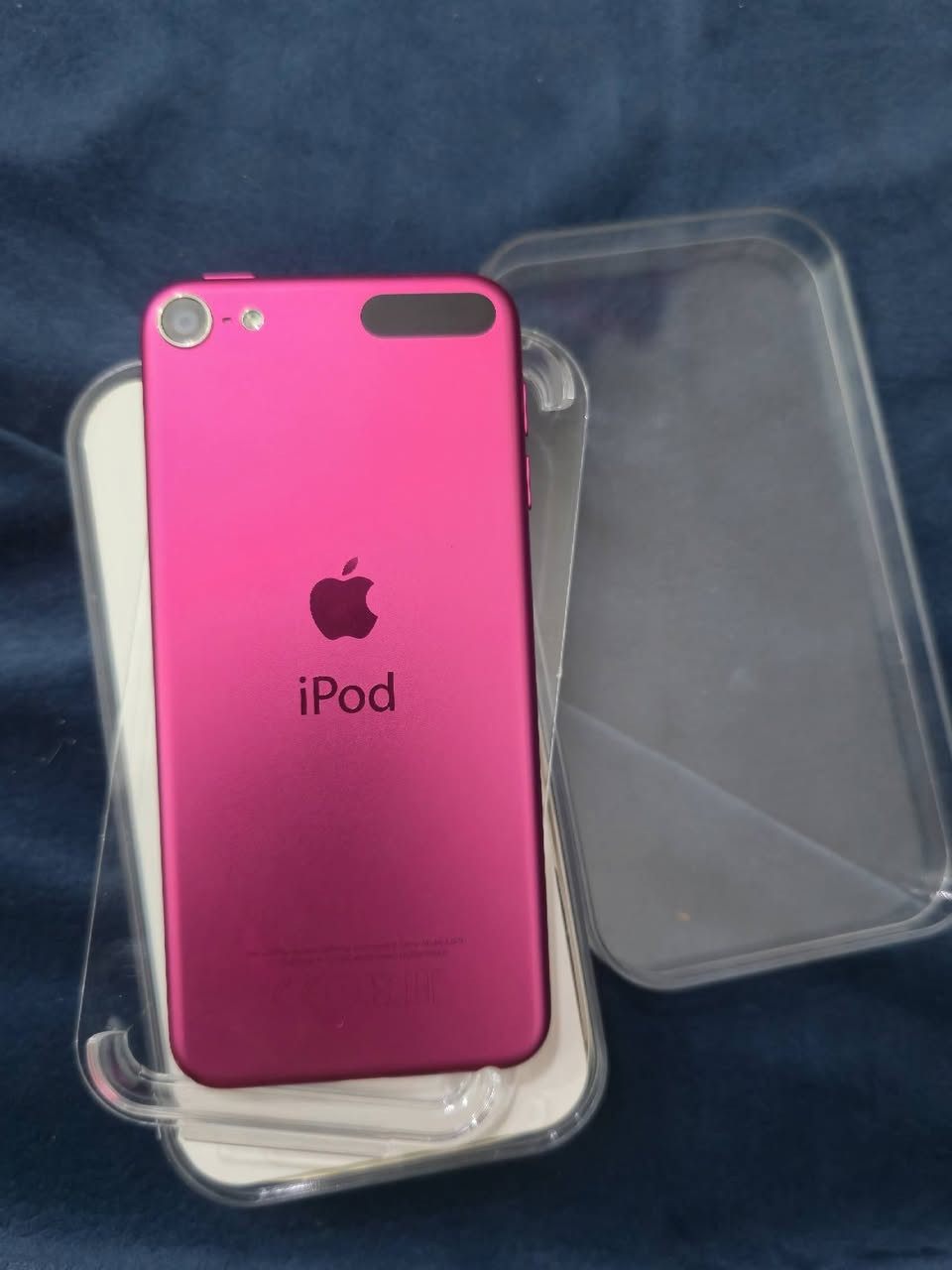 Apple ipod touch  64G
ابل ايبود جيل السادس ذاكرتة 64كيكا  قطعه جديدة كامل ملحقاتها 
للحجز التواصل على الخاص Haider Saif


**إذا كنت صاحب هذا الإعلان وتريد حذفه لأي سبب، رجاءا أرسل رسالة إلى الدعم الفني**