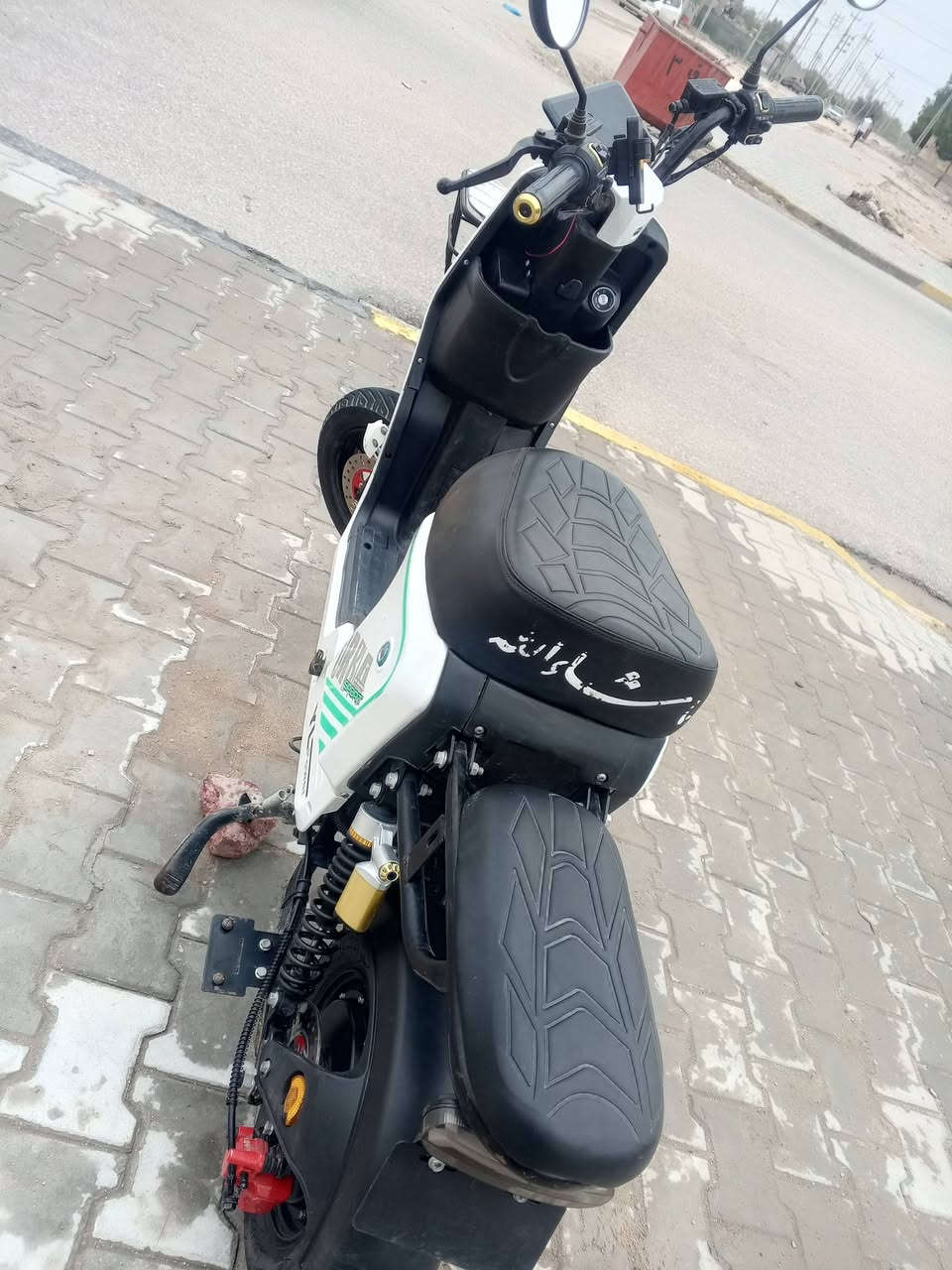 دراجه R9 مواصفات حلوه المواصفات 👇

موديل2025 دراجه بيها كم طخات
 مكفوله من الكهرباءيات
ما مبدل بيها اي شي غير التاير الخلفي مبدله
تمشيك km28 دراجه كلش نضيفه 
ما صارلي 4اشهر من جبت هاي 
السعر 450 وبي مجال 
الرقم ***********
