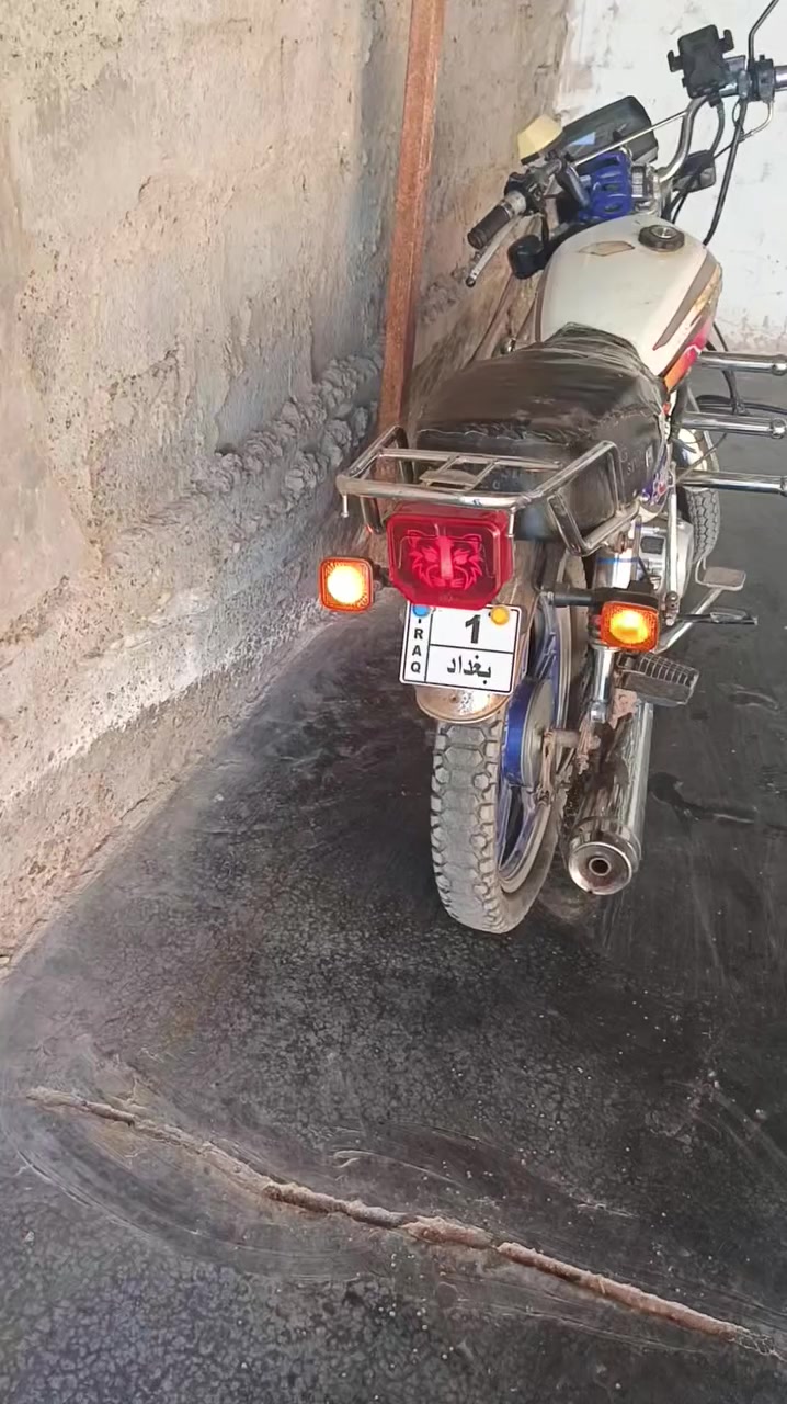 سلام عليكم البيع ايراني سيفان 5كير موديل 21كلشي ماناغصه بس جوب مال تاير الخلفي فقط كهربائيات كله شغاله شلعه معدل فول.. مكاني بغداد تاجي سعر 300وبيه مجال بصيط الستفسار على رقم ***********
‏‪***********‬‏
