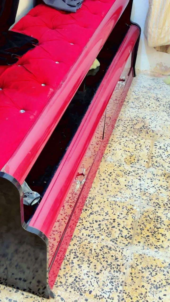 متاح غرفه نضيفه بصره زبير 850 وبيها مجال ***********
