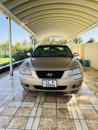 * للبيع سوناتا موديل 2008 رقم بغداد تحويل ثاني يوم السياره حلوه وجاهزه...