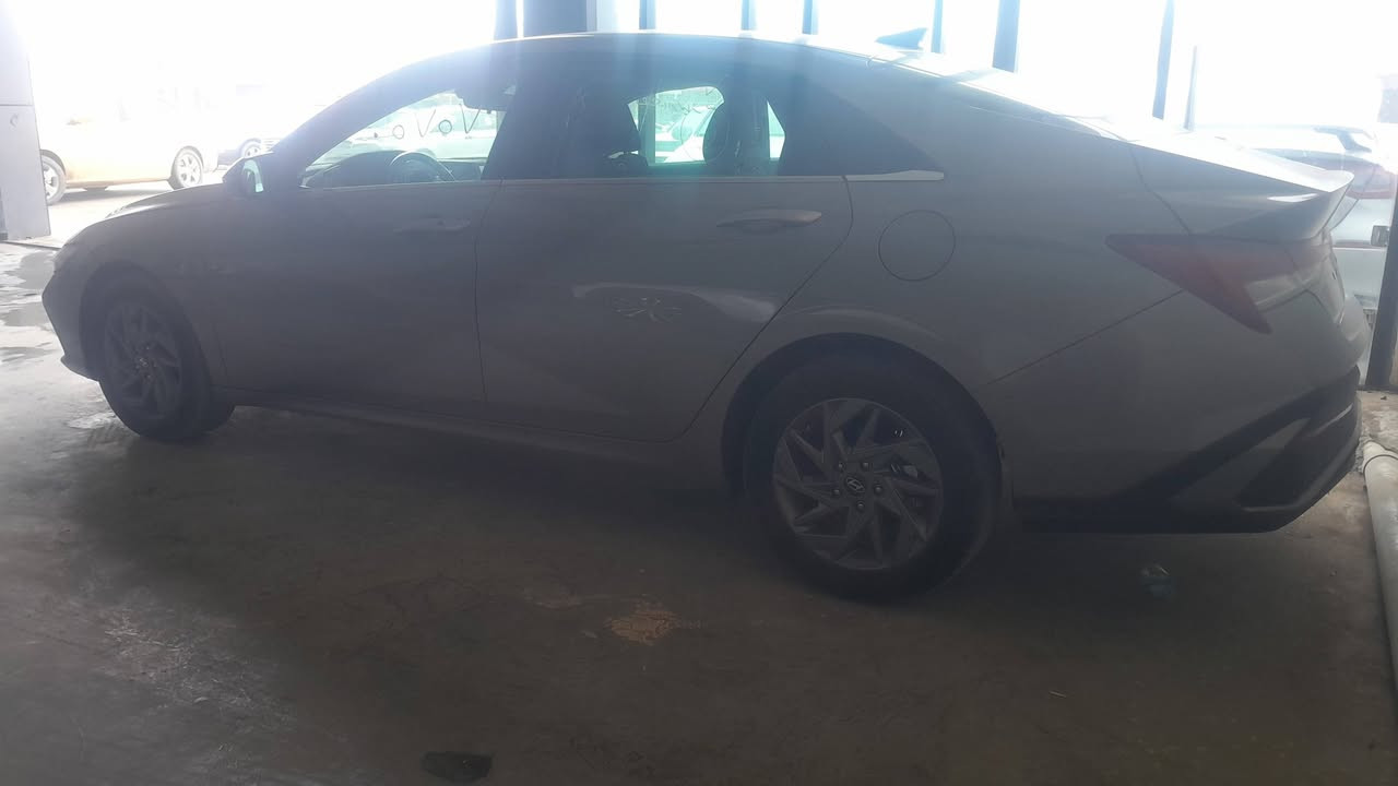 النترا هايبرد مرقم بغداد
تبديل بنيد جاملغ جهه سكن
مواصفات بصمه ابواب بصمه تشغيل 
رادارات تشغيل بعد 
تبريد قطعتين 
حساس امامي خلفي 
ماشيه 5000 
مكان السياره ديالى بعقوبه 
السعر 165$
***********
