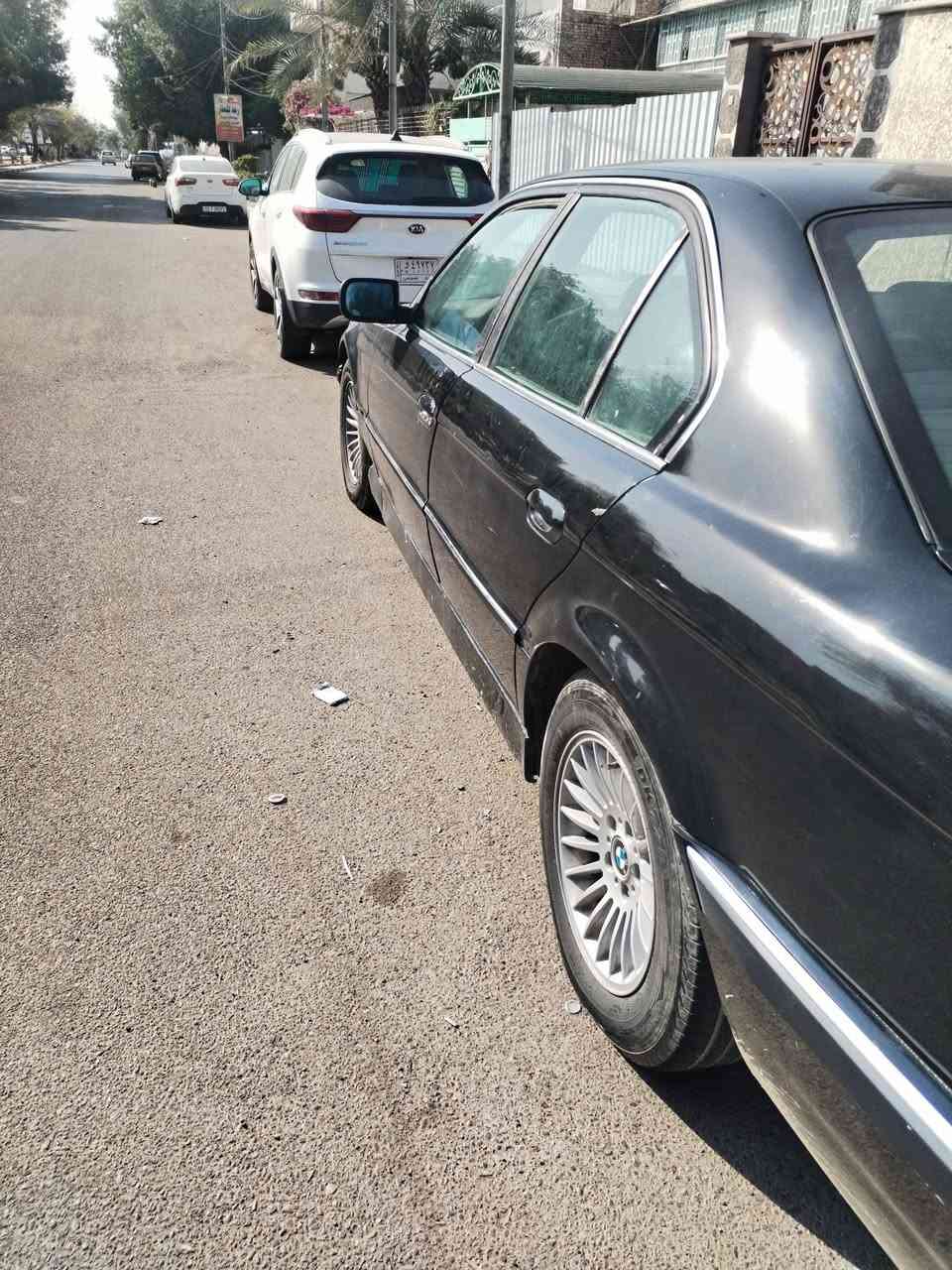 سلام عليكم خفاش موديل 1995 محدث 2000 كير مكينة جدد دشبول كامل جديد منضومة تبريد بلكامل جدد بطاين جدد سقف شامو وكشنات وبطاين جلد دبل ريمون شاشة اصلية تحكم ستيرن شغال سيارة جاهزة بيهة طخة صغيرة موضحة بلفيديو  والقبق مال بكلايت موجود بدلت لدات ومشديتة  نقصهة دسكات ودجة مال كير والاستيرن مرات يثكل وموضح هواي تفاصيل بلفيديو اسف ع الاطالة السعر 65 وبيهة مجال حك الجية بغداد شارع فلسطين ***********
