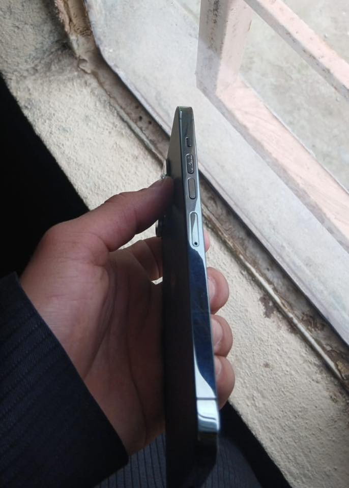 13 برو ماكس زيتوني للبيع 🔴
المواصفات 🔴

* الذاكره 256
*نموذج MN 
* بطاريه اصليه مامبدله 75
* دبل سيم
*شاشه اصليه مامبدله 
الجهاز ما مبدل بي اي شي فول نضافه التصوير دمعه والشاشه اصليه ابد مامبدله مثل ماتشوفون الجهاز فول نظافه مابي اي خلل يشهد الله لو ما متوازي على فلوسه مابيعه  

السعر 730 وبي مجال بسيط 🔴
واتساب للتواصل ***********
العنوان الموصل المجوعه الثقافيه شارع العباسي
