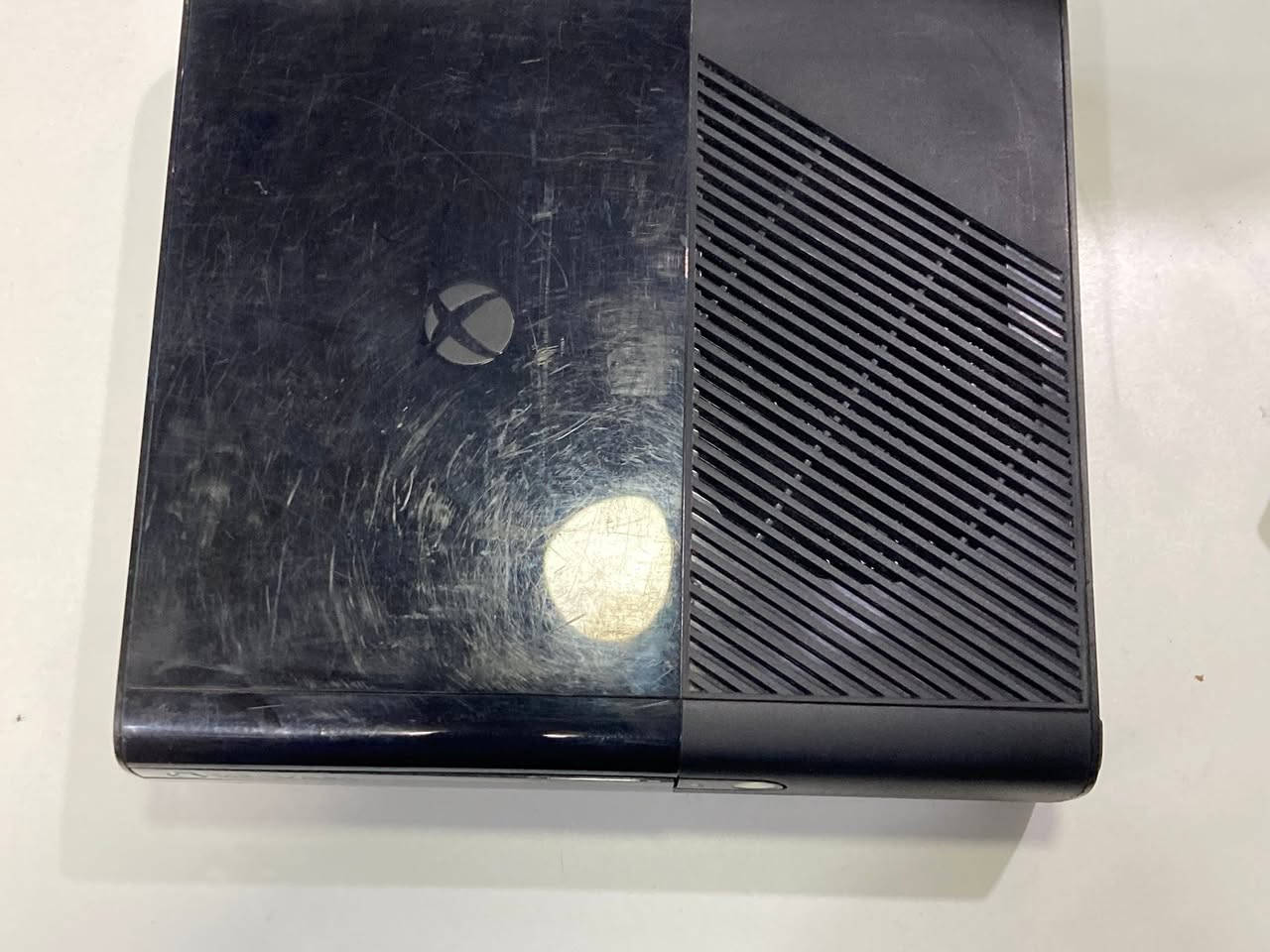 Xbox 360 E
جهاز مهکر مال AbadAvatar بي ٣٦ لعبة قویة و ذاکرة ٢٥٠ کیکا بي واحد یدة وایر جهاز مفتوح فقط تنضیف 
سعر جهاز ٧٥ الف نهایة
توصیل مجاني


**إذا كنت صاحب هذا الإعلان وتريد حذفه لأي سبب، رجاءا أرسل رسالة إلى الدعم الفني**