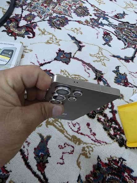 گالاکسی ئێس ٢٥ ئەڵترا
شتی زۆرر لۆک و جوانو نازدار
٥١٢ گێگاو دووسیمو ڕام دوازدە
بەس مۆبایلەکەیەو بێ ئەشیایە
یەک هەفتە بەکار هاتووە
سەداسەد خاوێنە
درعو کەڤەرو چاوی کامێرای لەگەڵە
هاندەکە ئەمریکییەو بەهەموو شەرتو زەمانێک
٨١٥ دۆلار و مەجالێکی کەم
گۆڕینەوەو گەیاندن هەیە
*********** ـــ  ڤایبەرو وەتس ئەپ
*********** ـــ السليمانية
