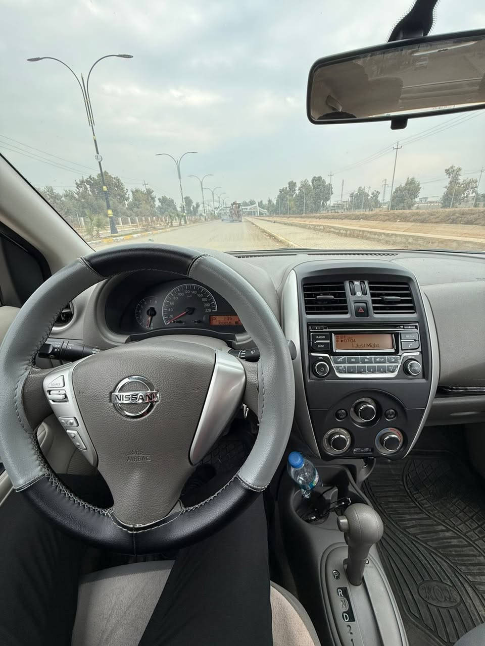 اسلام عليكم 
نيسان صني هندي 2022 كلين 
ماشية 100الف
بأسمي شرط التحويل 
رقم اربيل 
ترايك للبصره اجيبلنا تمر وترجع 
السعر ١٢٢ 
وحك الجيه يبقه نفس السعر 
وحياكم العزاز
***********
