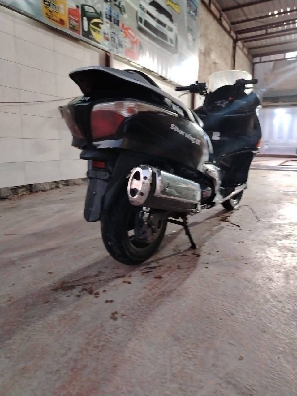 السلام عليكم سلفر ونج GT 400 اوفر مود ABS سكيورتي مكينة كفالة دراجة جاهزة مكفولة عدة الصبغ مصبوغة عام و بوليش للجمالية زوج تايرات جدد
السعر 1500
مكاني بغداد حيور 
***********
السلام عليكم سلفر ونج GT 400 اوفر مود ABS سكيورتي مكينة كفالة دراجة جاهزة مكفولة عدة  الكفر تعبان شويه زوج تايرات جدد
