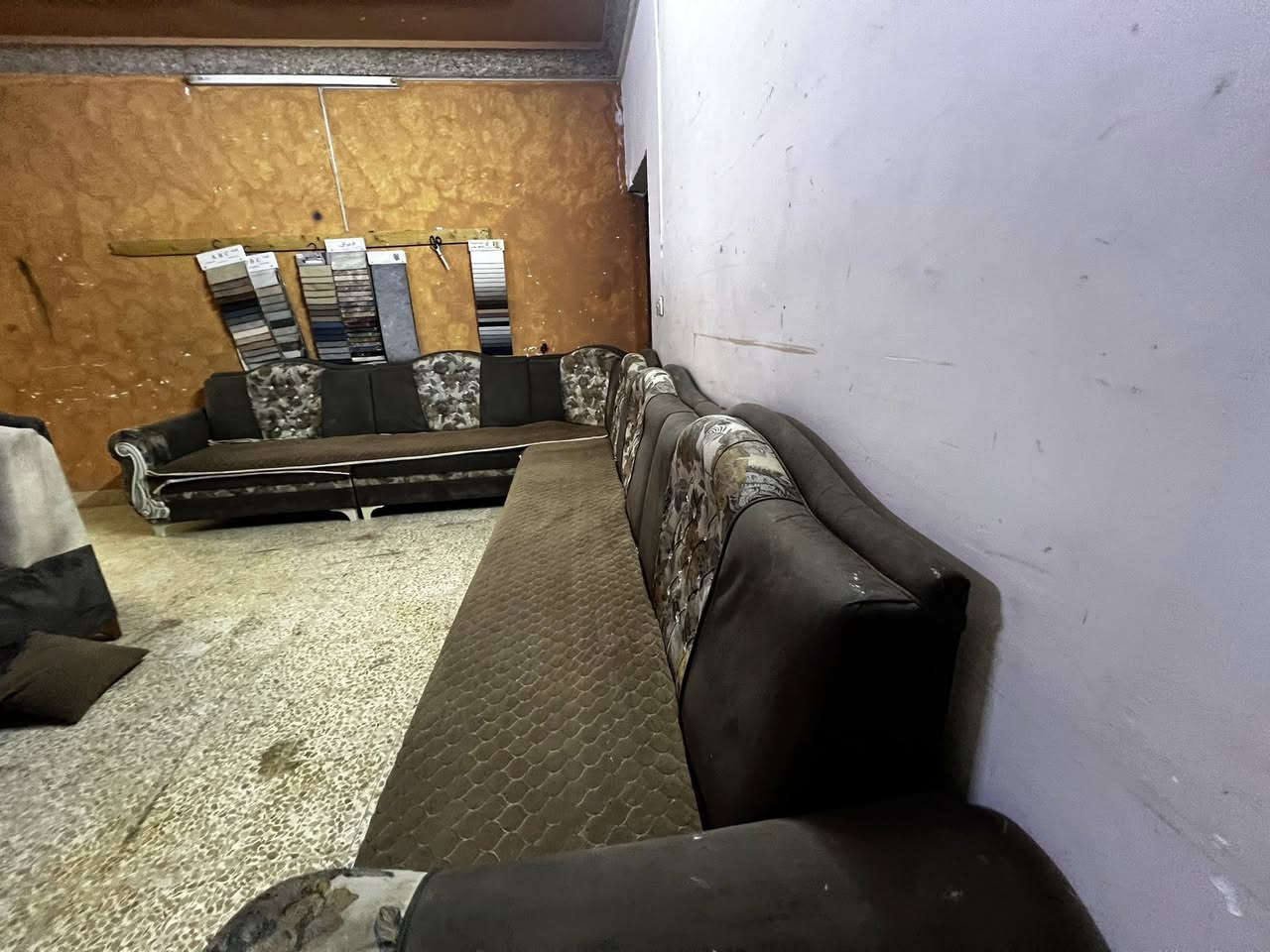 عرض خاص 📍ديوان للبيع حيل نضيف مابي اي عيب 
سبع امتار ونص 
سعره ع خاص وسعر خيالي ❤️‍🔥
***********
