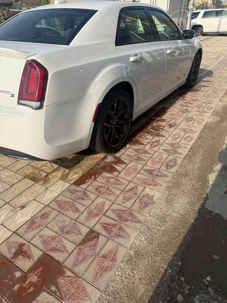 اوباما مديل 19 أصل دخول جديد يعني كتاب ظباط
رقم بغداد بسمي تحويل مباشر سياره جديد 
سياره بيها كلير جاملغ خلفي اوباب فقط سياره كفاله
العنوان ناصرية مركز السعر 260 اوبيها مجال قليل
انتصال ***********
