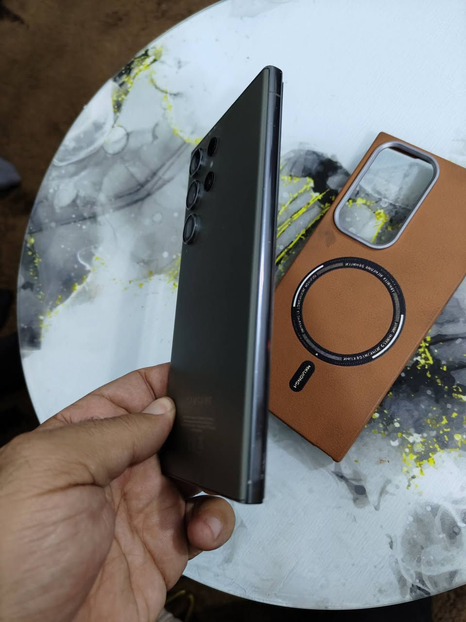 السلام عليكم اس 23الترا مكفول من كلشي فقط السماعه الجوه مال صوت منضفه تلفون مكفول شرق اوسط دبل خط كارتونه موجوده تلفون نضيف السعر (600)مكاني النجف الاشرف ناحيه الحريه ***********
