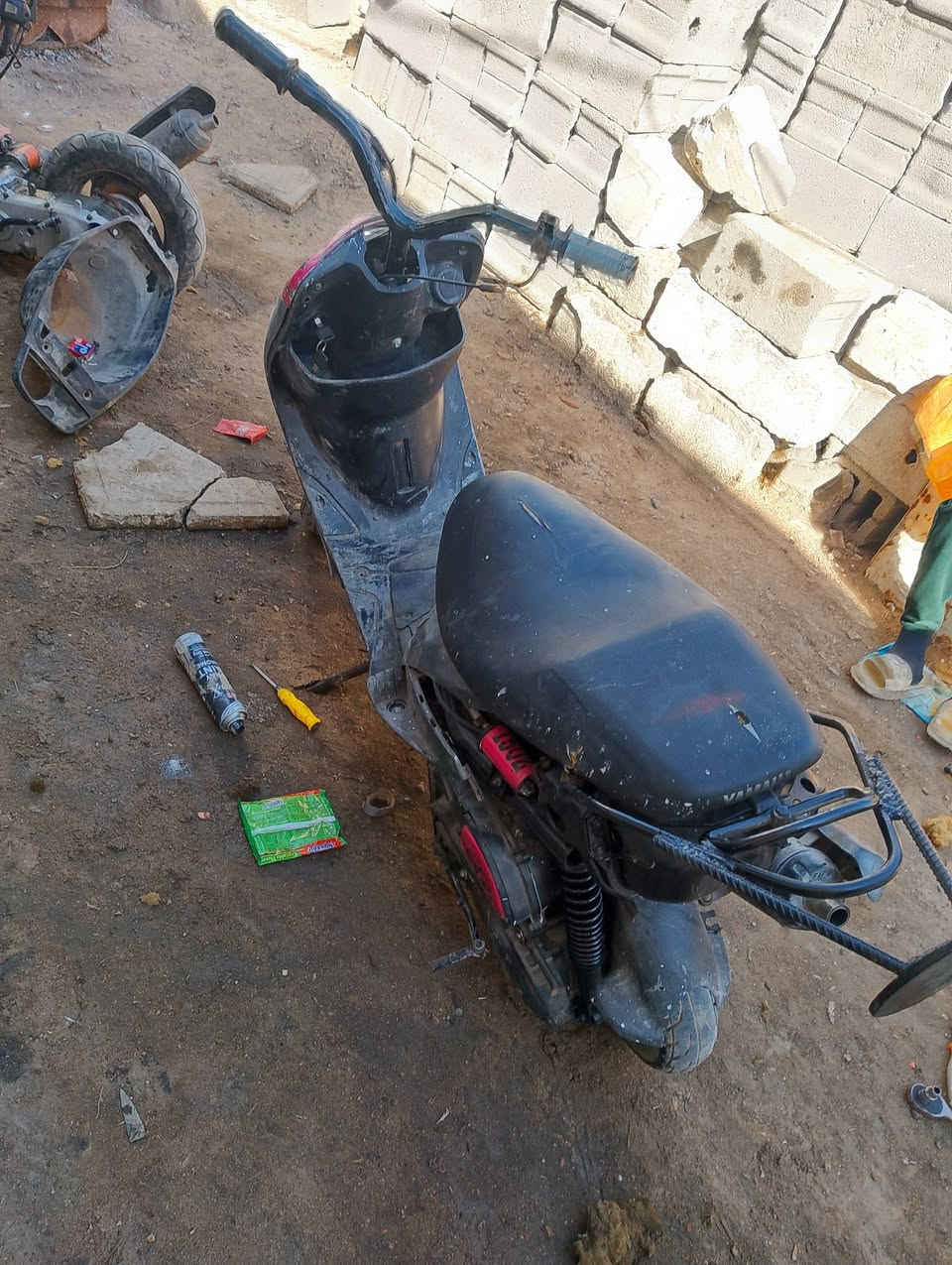 سلام عليكم ماكس قجمه للبيع سعرها 400 وبيها مجال مكينه مفتوحه بوشه49 مكاني بصره  الجزائر تواصل ***********
