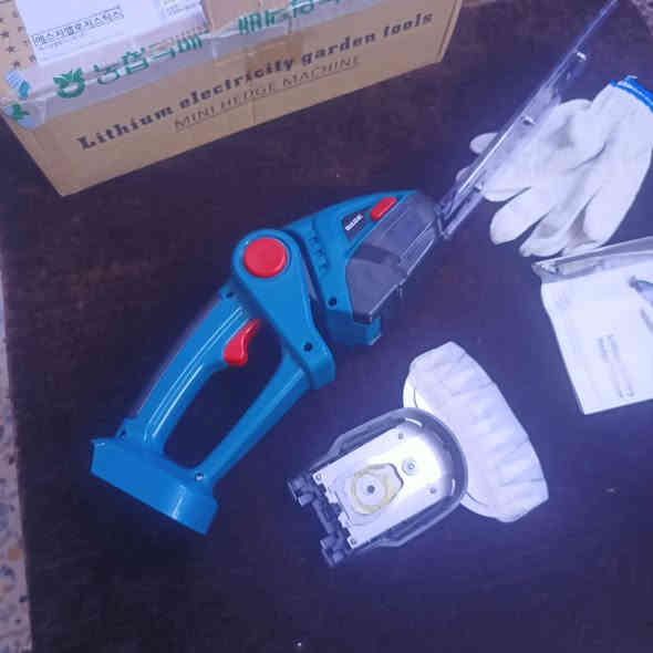 السلام عليكم بدون بطاريه اليفيده يخلي سعر
***********
