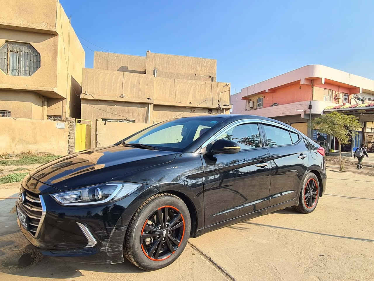 السلام عليكم النترا موديل 2017 هزه ورقم وسنويه كله جديد سياره جاهزه دينار متصرف عليها سونار موجود بالصور نص فول سياره حلوه سعر 110 وبيها مجال قليل مكاني بعقوبه للاستفسار ***********
