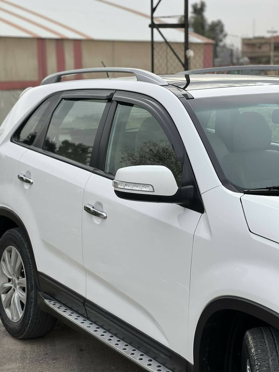 ✨كيا سورنتو 2012 خليجي ✨ فول
رقم اربيل الانكليزي بيها تبديل بنيد فقط بدون دواخل وصوت راجز 
 ماشية٢٢٤ الف
 تحويل او وكالة مباشر
مكينة 6 سلندر
مواصفات فول عدا البصمه        
بانوراما 
7راكب
ثلاث قطع تبريد
داخل صاج 
حساسات خلفية 
شاشة وكامرة خلفية
بچم زنون
تحكمات جهتين 
اشاير بل مري
يدات نيكل
كشن كهرباء 
ترحيب تنبيهات 
السعر ١٣٨ ورقة 
بيع فقط
مكان السيارة 📍 
الموصل 
رقم صاحب السيارة للتواصل 
☎️‪***********
