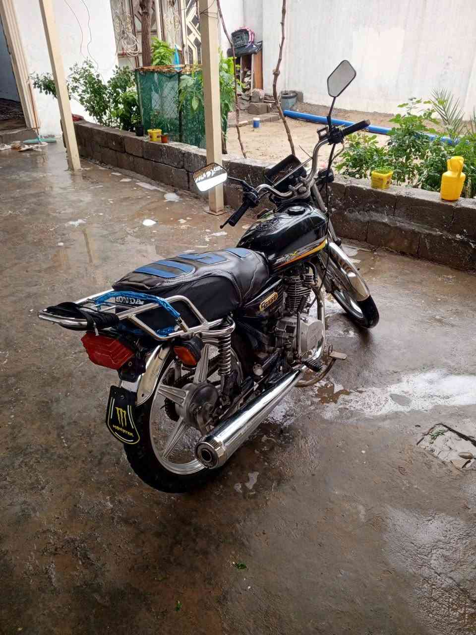 السلام أعليكم اخوان دراجه سيفان موديل ١٩محرك يخبل صوت  طرب  وكدامك ب صور شوف السعر ٣٥٠ مجال بسيط


**إذا كنت صاحب هذا الإعلان وتريد حذفه لأي سبب، رجاءا أرسل رسالة إلى الدعم الفني**