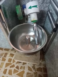 سلام وعليكم متوفر عجانه لبيع مستعمله شي قليل : لتواصل 07518263724