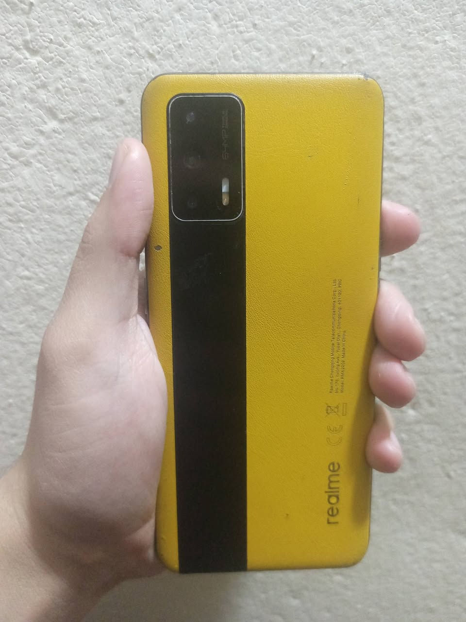 ريلمي gt 5g
ذاكره ٢٥٦ 
الجهاز مخصص لالعاب 
 90فريم بالببجي وباقي العاب 
السعر 100 
***********
