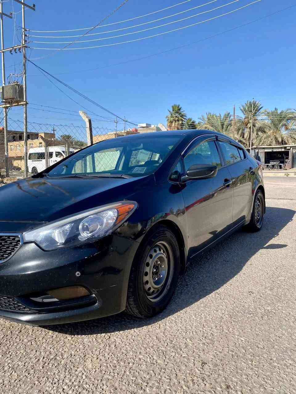 للبيع كيا فورتي 2015 رقم كربلاء انكليزي بأسمي  هزة 2026 سنوية لل29 
مواصفات. 

ABS.  

ECO 

مانع انزلاق 

كامره خلفيه 

حادثهة دعامية + بنيد.استبدال. بدون دواخل .ايرباكات كله سليمه  شرط لغود شواصي كفاله .  باقي السيارة بدون قطرة صبغ 

مكينة دوش 2000

العنوان كربلاء 

***********

السعر 115 $ وبي مجال حك جيه
