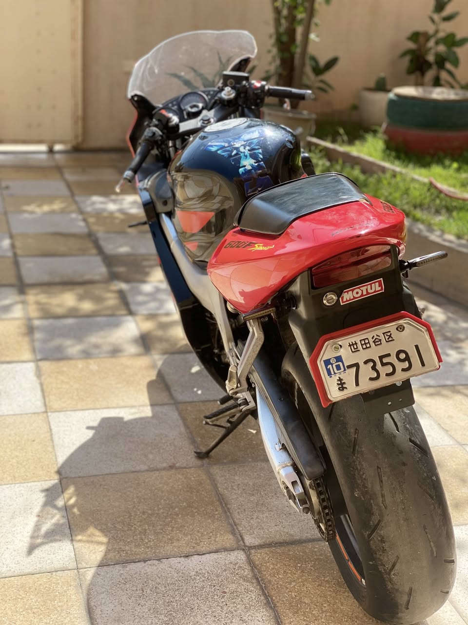 سلام عليكم بطح هوندا F600بدون اي عيب به س بطاريه يحتاج شحن وتنظيف تانكي بنزين ويه أوراق كامل صالنصه حلو طايرات جديد سعر 25ورقه بيه مجال أشويه رقم موبايل ***********مكاني كركوك
