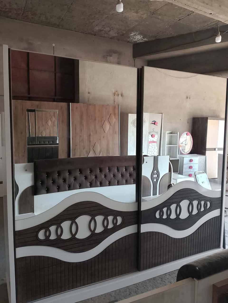 غرفه نوم تركي نضيفه حيل السرير مخزن وجك كنتور عميق 
السعر 500 وبيها مجال


**إذا كنت صاحب هذا الإعلان وتريد حذفه لأي سبب، رجاءا أرسل رسالة إلى الدعم الفني**