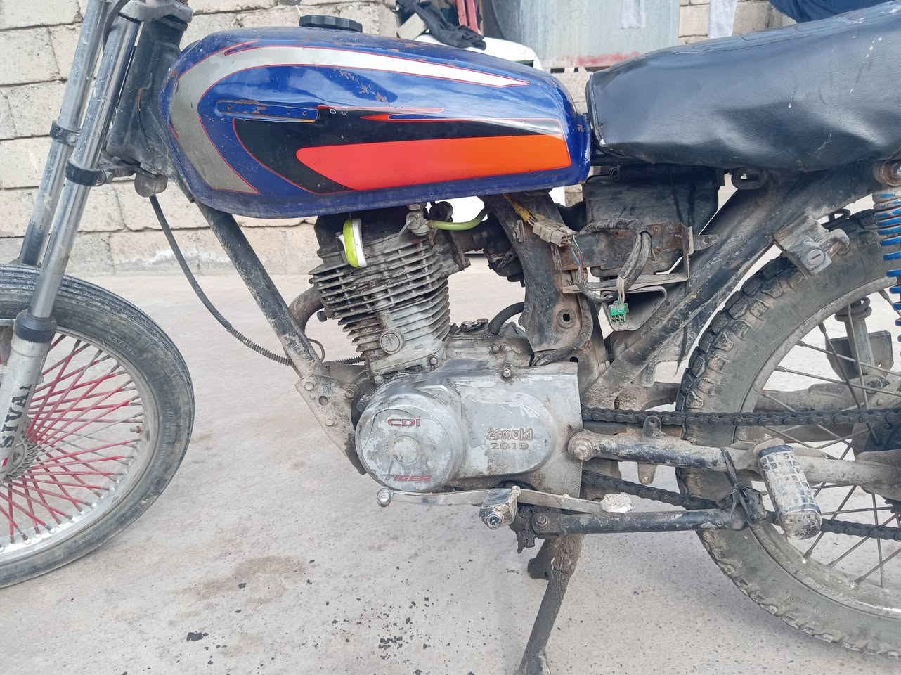 السلام عليكم ماطور للبيع ايراني تايكر موديل ١٩ مكينه نار امعمر جديد السعر ١٥٠ بي مجال حك جيتك فقط مكاني موصل هيما ستي بل أيسر


**إذا كنت صاحب هذا الإعلان وتريد حذفه لأي سبب، رجاءا أرسل رسالة إلى الدعم الفني**