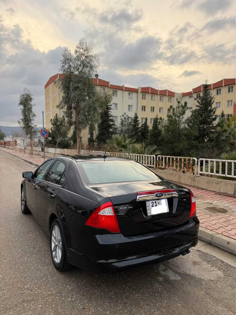 فۆرد فیوزن ٢٠١١
فوول فول تەنها سلاید نیە 
نمونە لە جوانی و پاکی سەیارە
بێ بۆیاخ و دەعامیشی بۆیاخ نیە
کۆدی درگا
شاشه ئایپاد
تەبرید مەرکەزی
کوش سایق و سەکن کارەبای
لاید لید 
بلاجکتۆر
٧ لیدی گاعی بیلادی
ئاوێنە هیتەر
گلۆپ ژێر ئاوێنە 
حاسە
١٣٠ ڕۆشتووە گێر و مەکینەی بەشەرت نەکراوە
مەکینە ٢.٥ و ٤ بستۆن 
٢ سویچ بیلادی
رەقەم و سەنەوی تازەیە 
تەقەو رەقە بەشەرت 

سەیارەکە مالی دۆستە و تاکە و ماشەڵای ئەوی 

١ دەفتەر و مەجالێکی کەم 
***********
*********** واتس اپ السليمانية, العراق
