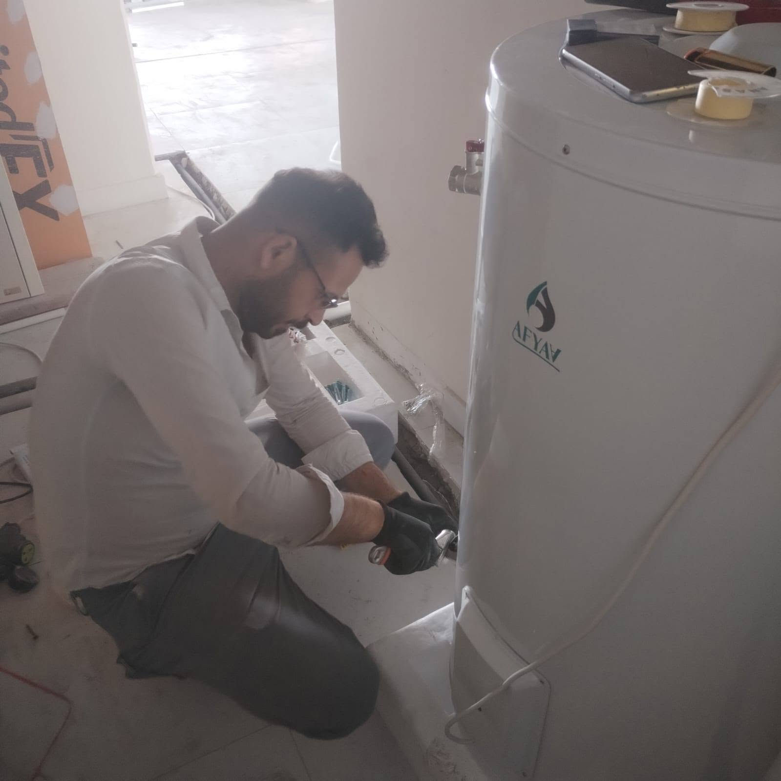ياالله
السلام وعليكم. خوان بايب فيتر متفرغ حالين وتسليم مهندس بلقياسات ولستوب  بسعار مناسبه ناس نريد انعيش. ماي مجاري   للتواصل. ‏‪***********‬‏ واتساب اتصال متواجد ومتفرغ اشتغل بيوت بنيات مجمعات سكنيه عيادات اسنان  منضومت ارضه مكاني البصره من سكنت شط العرب
