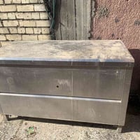 لبيع ميز سل ستيل هوه ميز هوه حمايه العنوان بغداد مدينة الصدر رقم الهات...