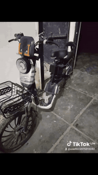 السلام عليكم دراجه شحن للبيع مكفولة ***********
