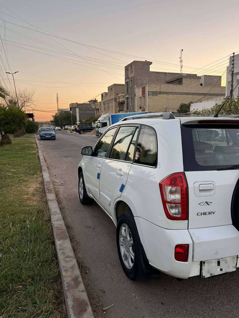السلام عليكم تيكو 13 رقم بغداد السياره بدون صبغ بدون حادث بدون تبديل كير مكينه خير من الله تبريد ثلج صدر وتخم تاير جديد السياره حلوه وناعمه وبدون نقص السياره فتحه سقف تحكم ستيرن حساسات خلفيه تحكم مري السعر 57 العنوان الشعب للتواصل ***********
