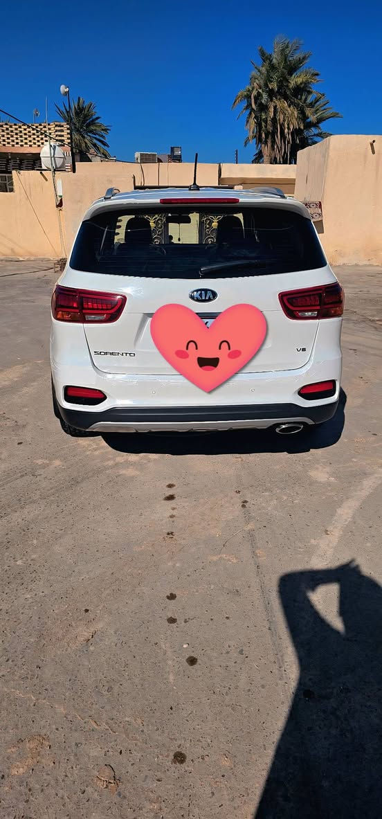 سيارة سورنتو موديل 2020 رقم السيارة بصرة العنوان ميسان الكحلاء للاستفسار *********** (غير متواجد عالفيس)
