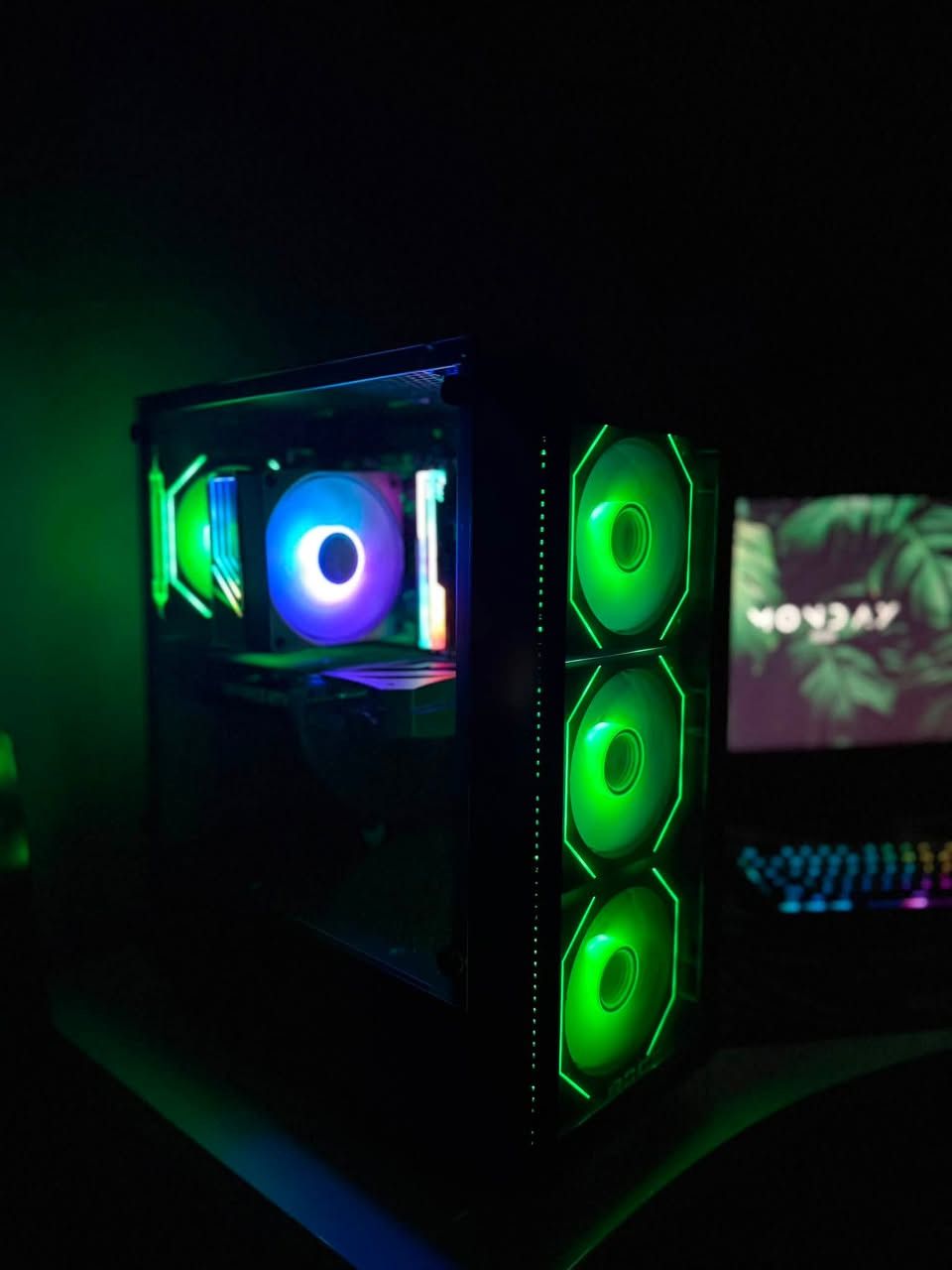 تمساح للبيع 🐊
تجميعة كاملة (كيس+شاشة+يوبي اس+كرسي+ماوس وكيبورد
وماوس باد وسماعة)
Msi 5060 Ti OC 8G -: كارت الشاشة
i5 12th-12400F -: المعالج
Msi Pro H610m-S DDr4 -: المذربورد
16G (8x8 Rgb) ddr4 -: الرام
ssd 500 nvm -: الهارد
المبرد :- KF420-DGT rgb شاشة عرض حرارة البورسبلاي :- ATX 650W
الكيس :- theRock اسود طافي
الشاشة :- TMGIGABYTE حجم 25 هرتز 200hz مع سبيكر
Logitech G502 Hero -: الماوس
1 Esport 900X400X4MM -: الماوس باد
Redragon Ucal Pro 75% -: الكيبورد
Hyperx cloud 3 -: السماعة
جوستك
يوبي اس
كرسي
وندوز 11 اصلي
حساب ستيم اوف لاين بي 10k لعبة
نسبة النظافة %100
كل قطعه بيها كارتونتها نسبة نظافة الكارتون %100
تاريخ شراء التجميعة 2026/2/16 الوصل باخر صورة نجميعة كامله مكمله تشغل كل الالعاب Fps 150+ ترهم للعاب للمونتاج ترهم للبرمجة ترهم للبثوث ترهم للشغل
السعر مليونين و100 قفل غير قابل للتفاوض
بغداد حي الاعلام ***********
توصيل ماعندي ، بيع فقط كيس او فقط شاشة ماعندي ابيعها كامله فقط بدون احراج
