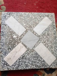 كاشي مستخدم نضيف جدا للبيع 40×40عدد35متر سعر المتر 7الاف 07805627645