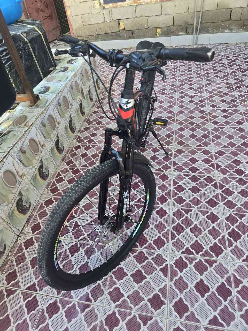 بايسكل للبيع قفلة ٧٥ جديد كامل من كلشي ماعدا شغلة بسيطة تكلف تصليح ٣ الاف استفسار اتصل***********
