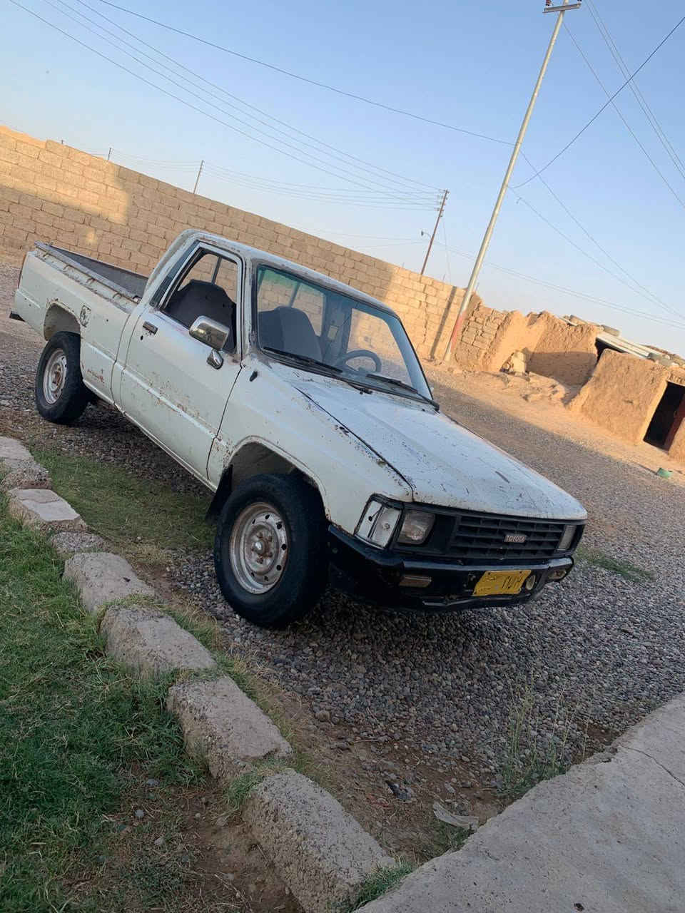 أسلام وعليكم يوجد بكم 85 محرك شرط كير شرط طخم تاير جديد السعر 30/وبيه مجال رقم الهاتف ***********
