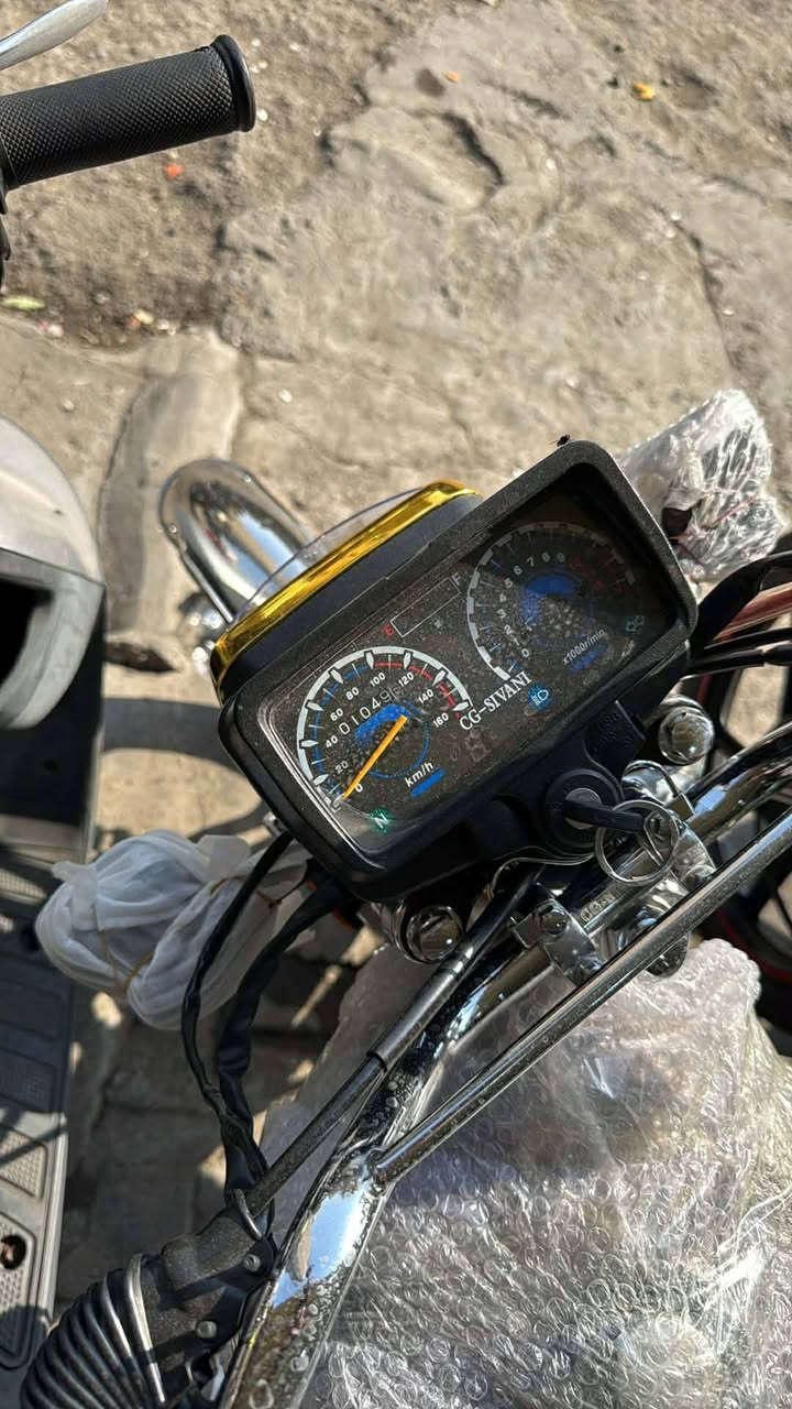 السلام عليكم دراجه سيفان جديد اوراق استنساخ موديل 26 ماصار شهر جديد السعر 725كربلاء حي العباس ***********
