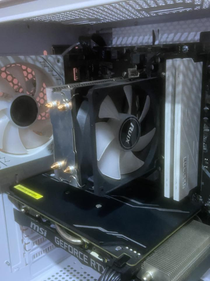 Pc / للبيع
R5 5500
RTX 2060S 8G msi
RAM 16G 3200MHZ 
M.B450L+B
GX sport 650w bronz 80+
مبرد غازي من RUIX   X2000
 
كيبورد من HXSJ ميكانيكي بلو سوج
ماوس لا سلكي 
و سماعه Hyper X

مستعمله 5 شهور 
 ماعندي توصيل 
مكاني البصرة الزبير ***********
السعر 800 و بيها مجال
