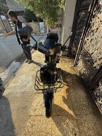 دراجة شحن للبيع جديده قبل شهر و نص اخذتها تمشي 30 كيلو بل شحنة السعر 4...