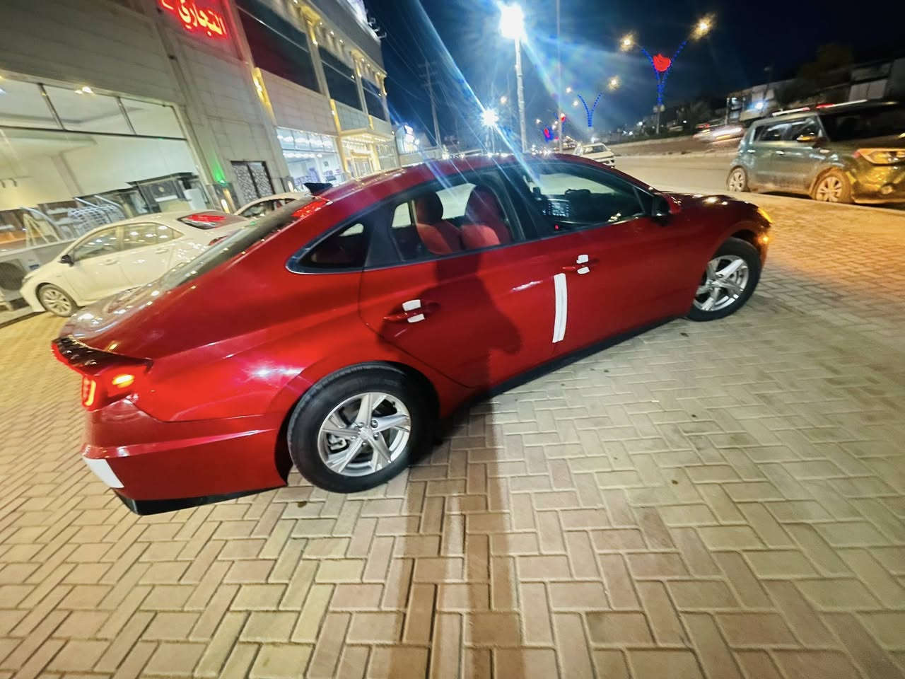سوناتا للبيع
مديل 2022
لون احمر 
محرك 2500
وارد امريكي
فول تحكم 
أخمسه ويل كب
عدسات شادلهه اصلي 
رادار 360درجه
مثبت سرعه
تحديد مسار
قياده ذاتيه
لسياره جديده وأحله من الصور
وبيهه هواي مواصفات
هاند بريك  دكمه
 كير دكم
ماشيه 44
لسياره عليهه ادامه  داخل وخارج ستوني مسويهه وحادثهه  كلش بسيط موجود بالمنشور واي ستفسار اتصل على الرقم ***********
سعر 157بيه مجال بصيط
