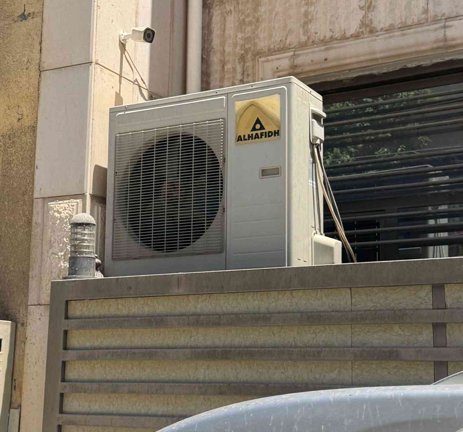 السلام عليكم
سبالت كنتوري 3طن
نوع اوكس ونوع الحافظ
السعر الواحد 700 الف وبيهن مجال بسيط
***********
