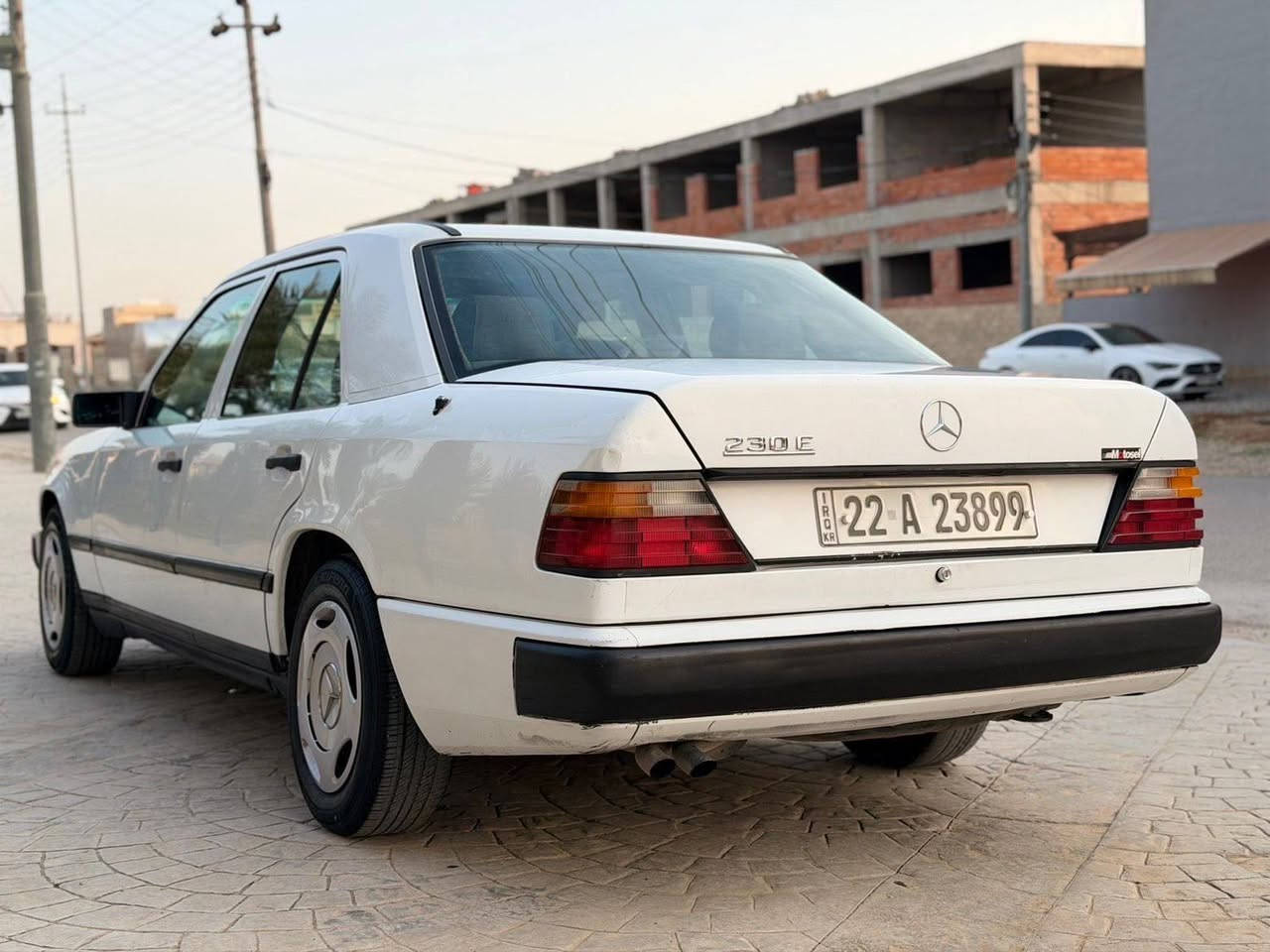 مێرسیدیس مۆدێل 1985 دەعامی بۆ دەعامی بەشەرت مەکینە بەغ ڕەقەم سەنەوەی تازەیە نازانی وەسفی چی بکەی ماشەڵا خۆی قسە ‌ئەکا وەسفی ناوێت بۆ زانیاریی زیاتر *********** أربيل, العراق
