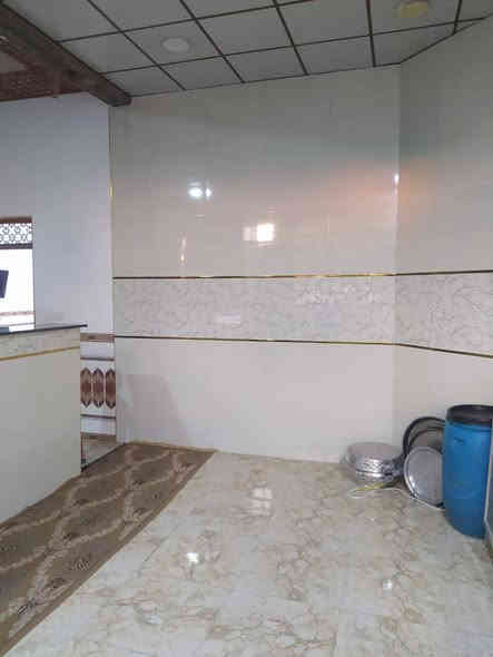 سكن للبيع 🧿 
#المساحة :: 300متر
#جنس_العقار :: وقف سني مسجل وكامل 
#العنوان :: البصرة أبو الخصيب منطقة أم النعاج مقابيل سجن حمدان يبعد عن شارع الفوك 300متر
#يحتوي :: البيت على تلاث3 غرف منام كبار 
وديوان 
ومطبخ وصاله 
وصحيات داخلي وخارجي وكراج سياره 
طابق ثاني ✅ 
غرفتين منام كبار 
وصحيات وصاله 
جميع الخدمات متوفره ماء كهرباء مدارس نت كلشي قريب على 
#السعر ((120مليون وبي مجال))
اللاستفسار إلا تصال على الهاتف ☎️📞 
☎️((***********))☎️
